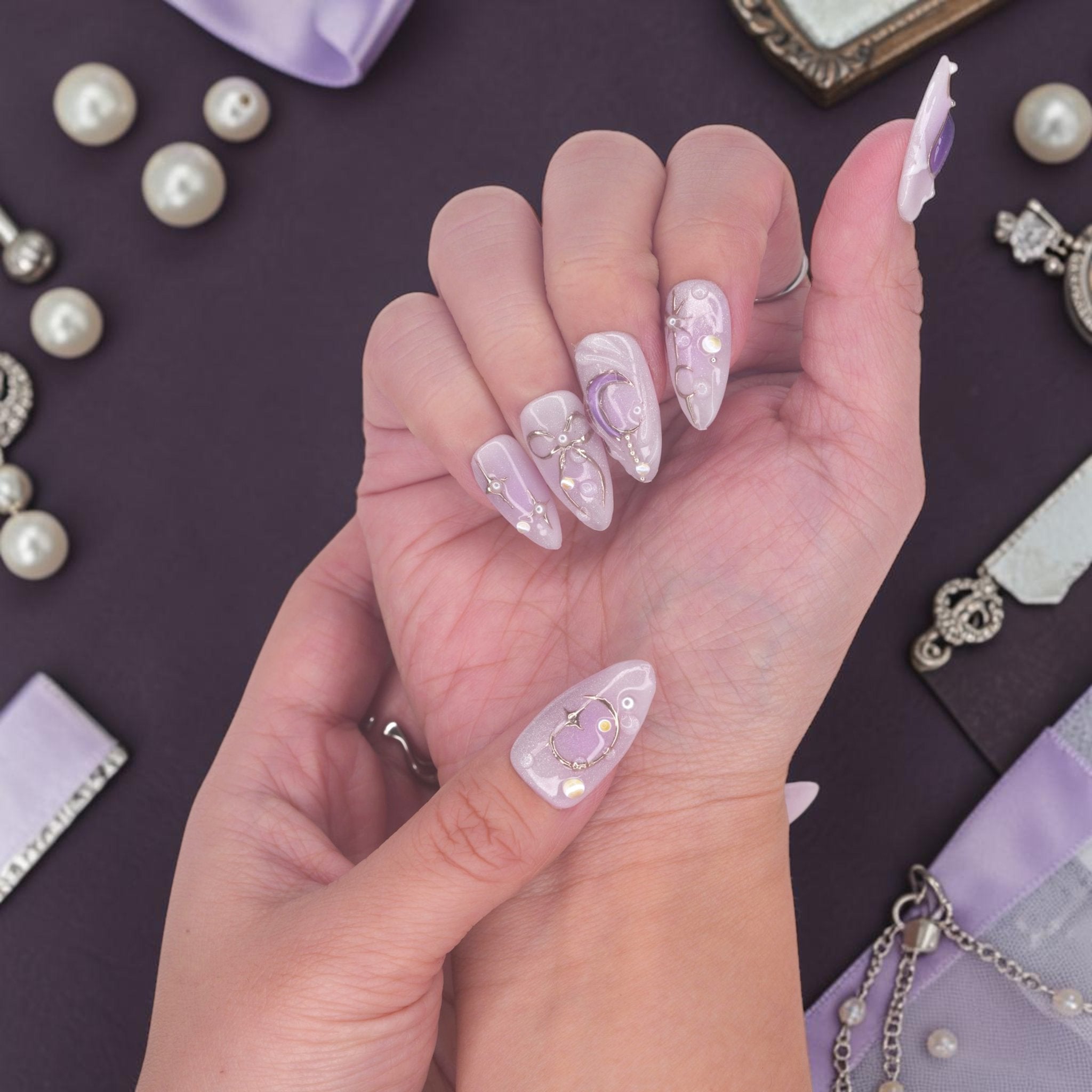 DSC00053 soft lilac lavender press on nails with 3D hearts, silver wire and pearls