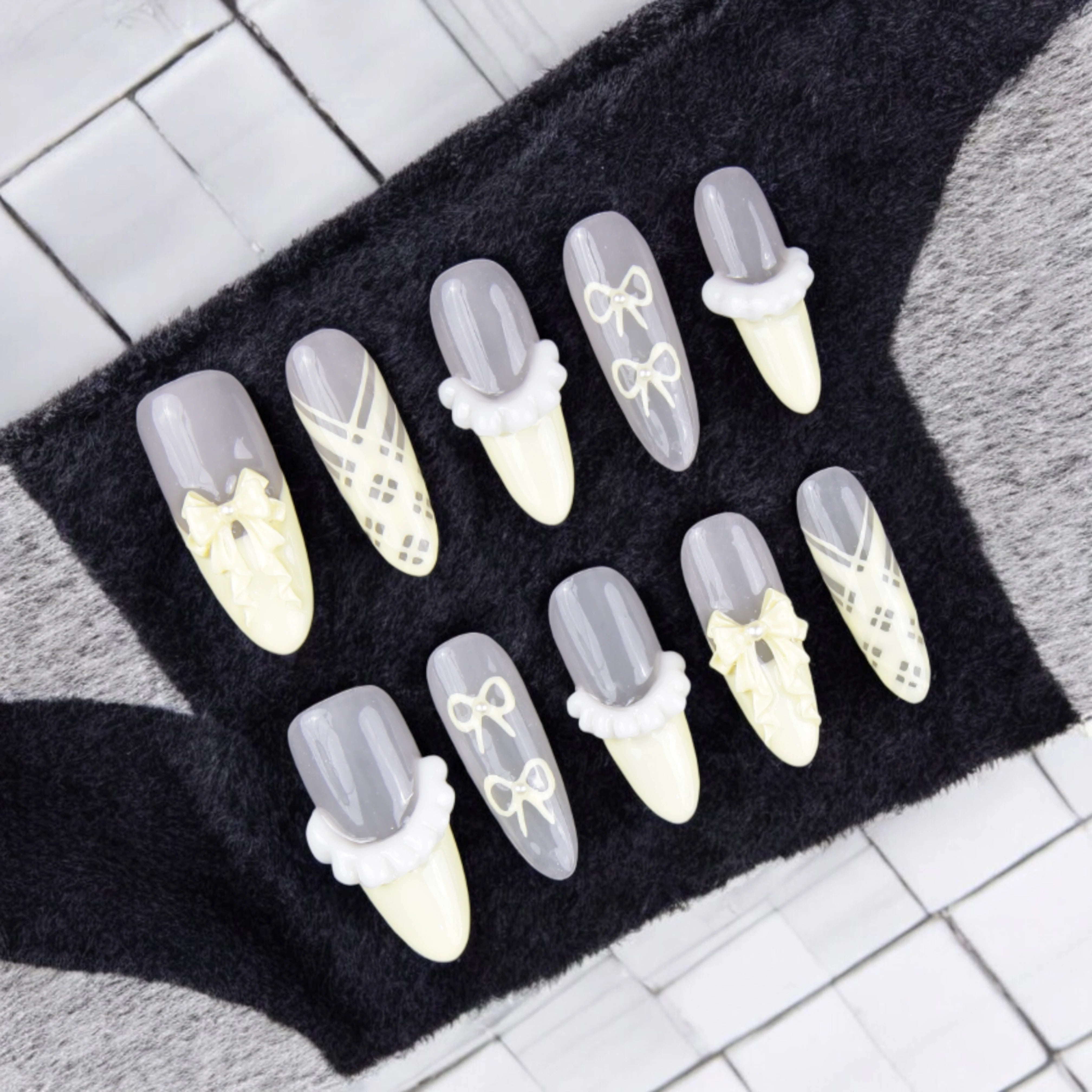 Ivory Elegance - Dress For Nails - Press On Nails