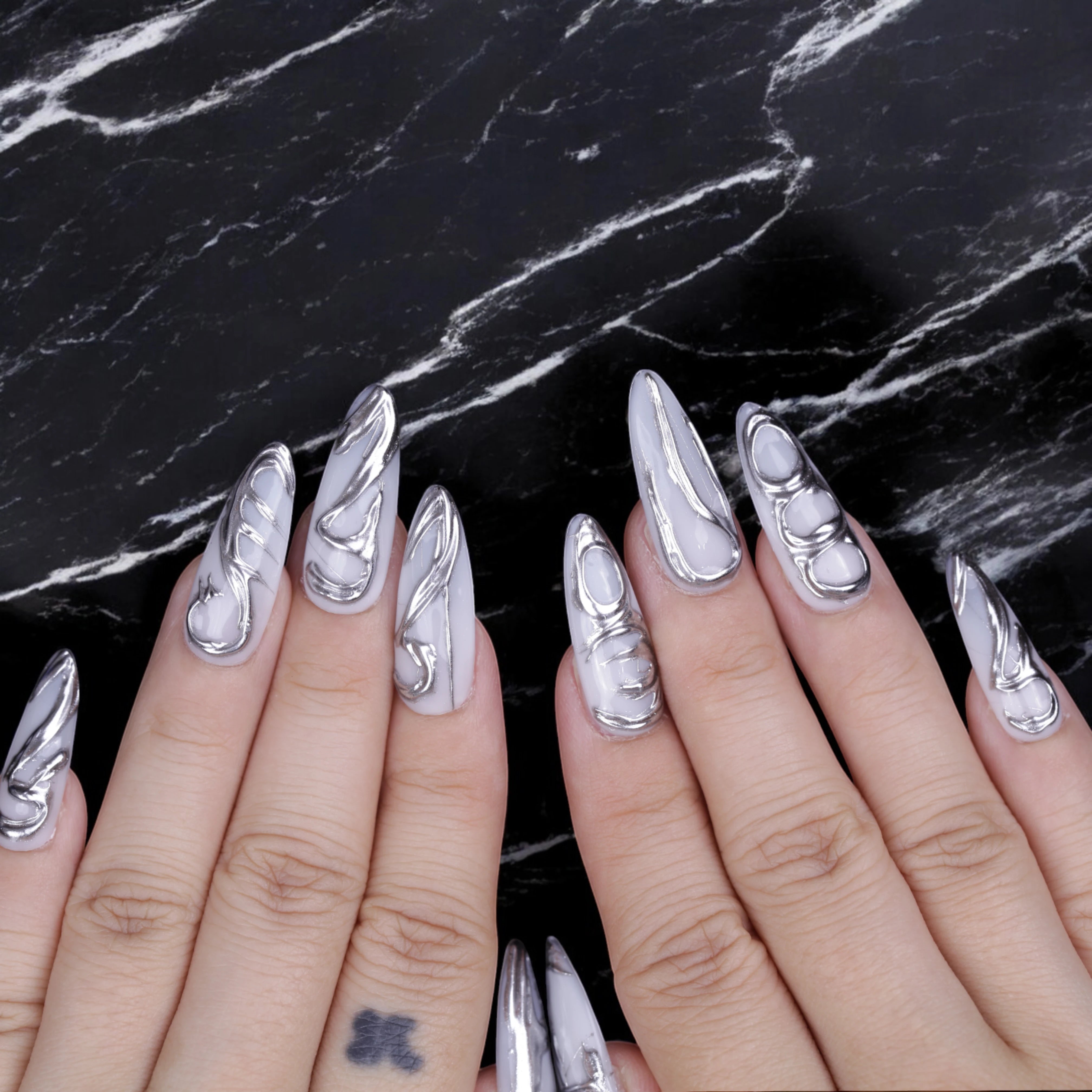 Lunar Chrome - Dress For Nails - Press On Nails