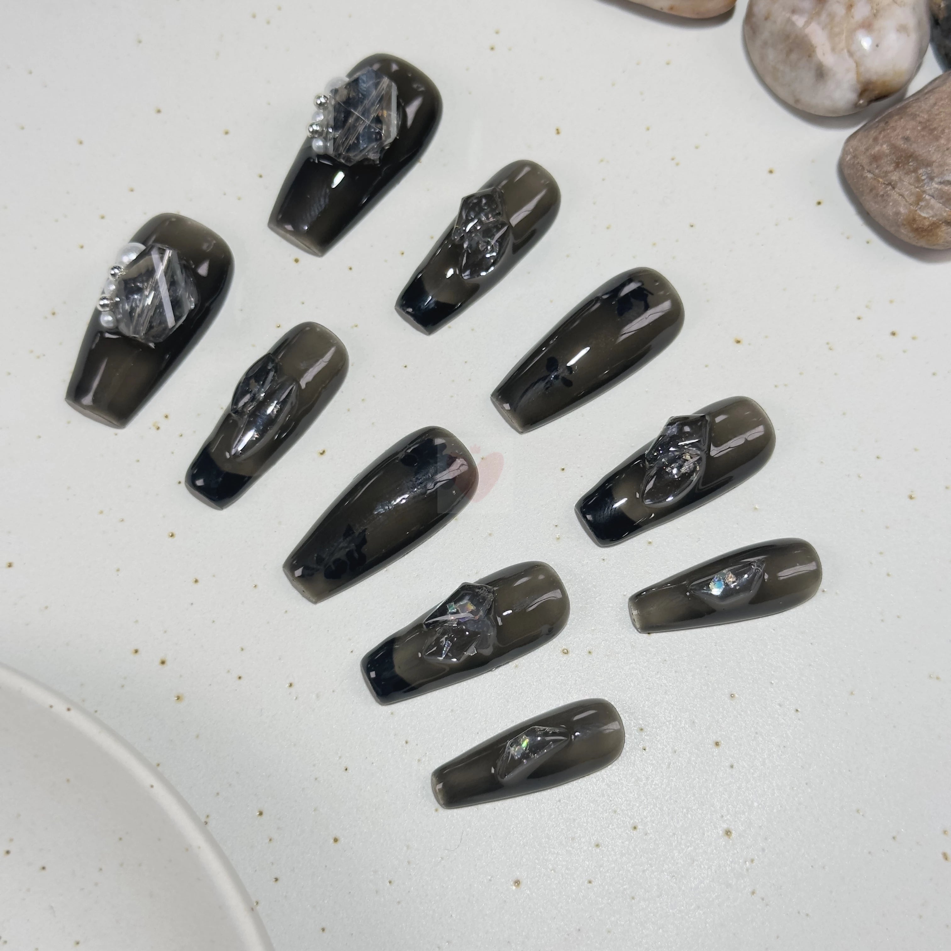 Pearl Noir - Dress For Nails - Press On Nails