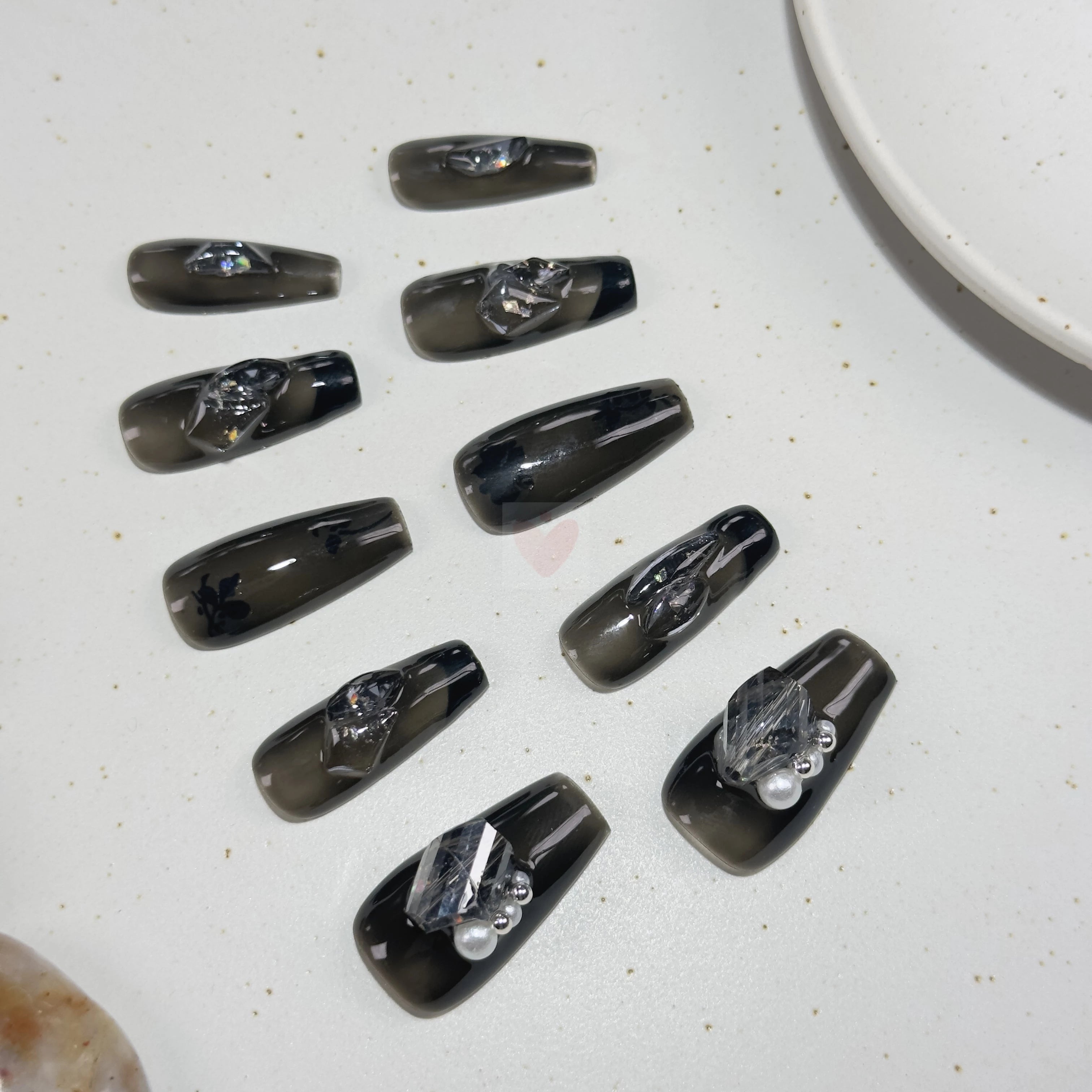 Pearl Noir - Dress For Nails - Press On Nails