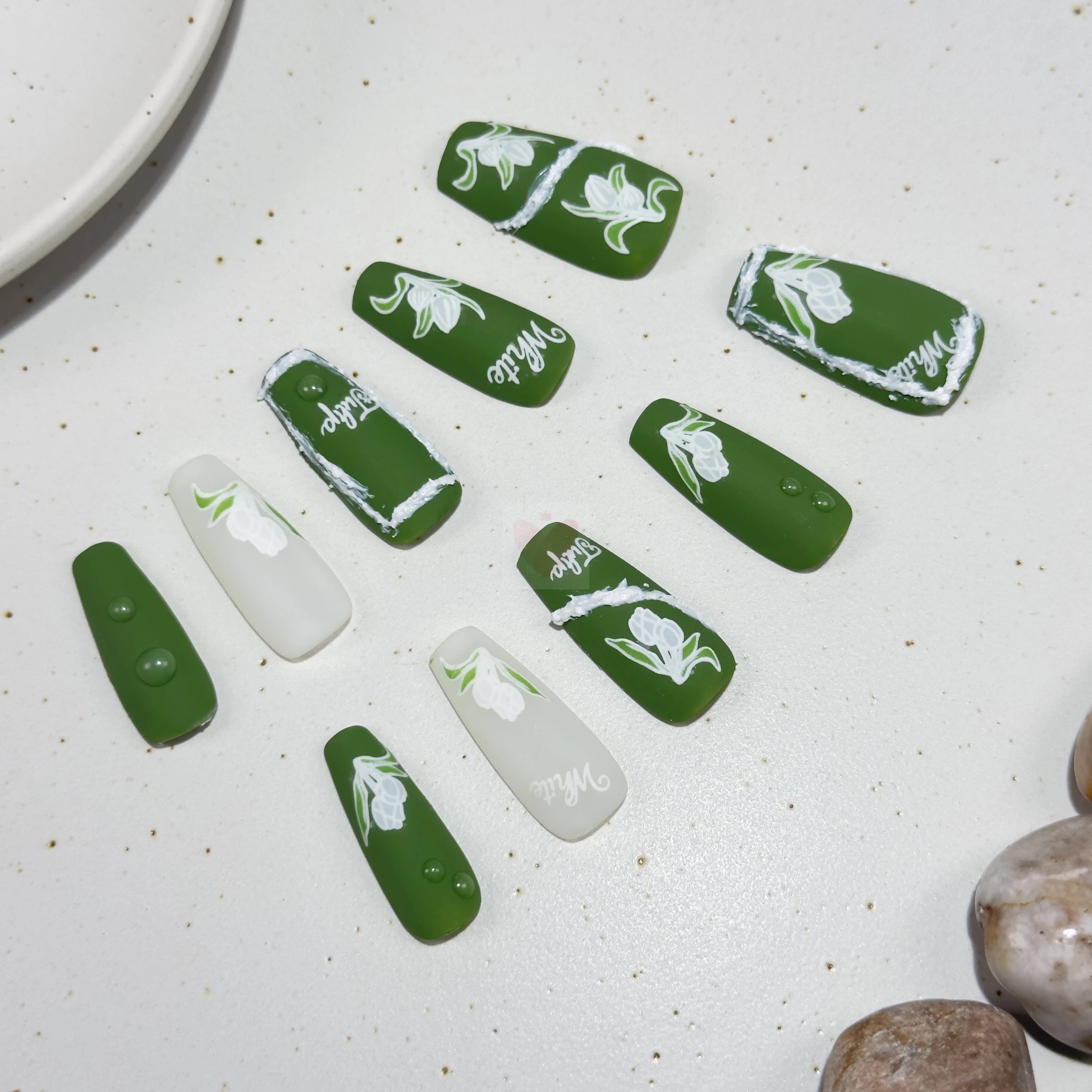 Tulip Blooms - Dress For Nails - Press On Nails