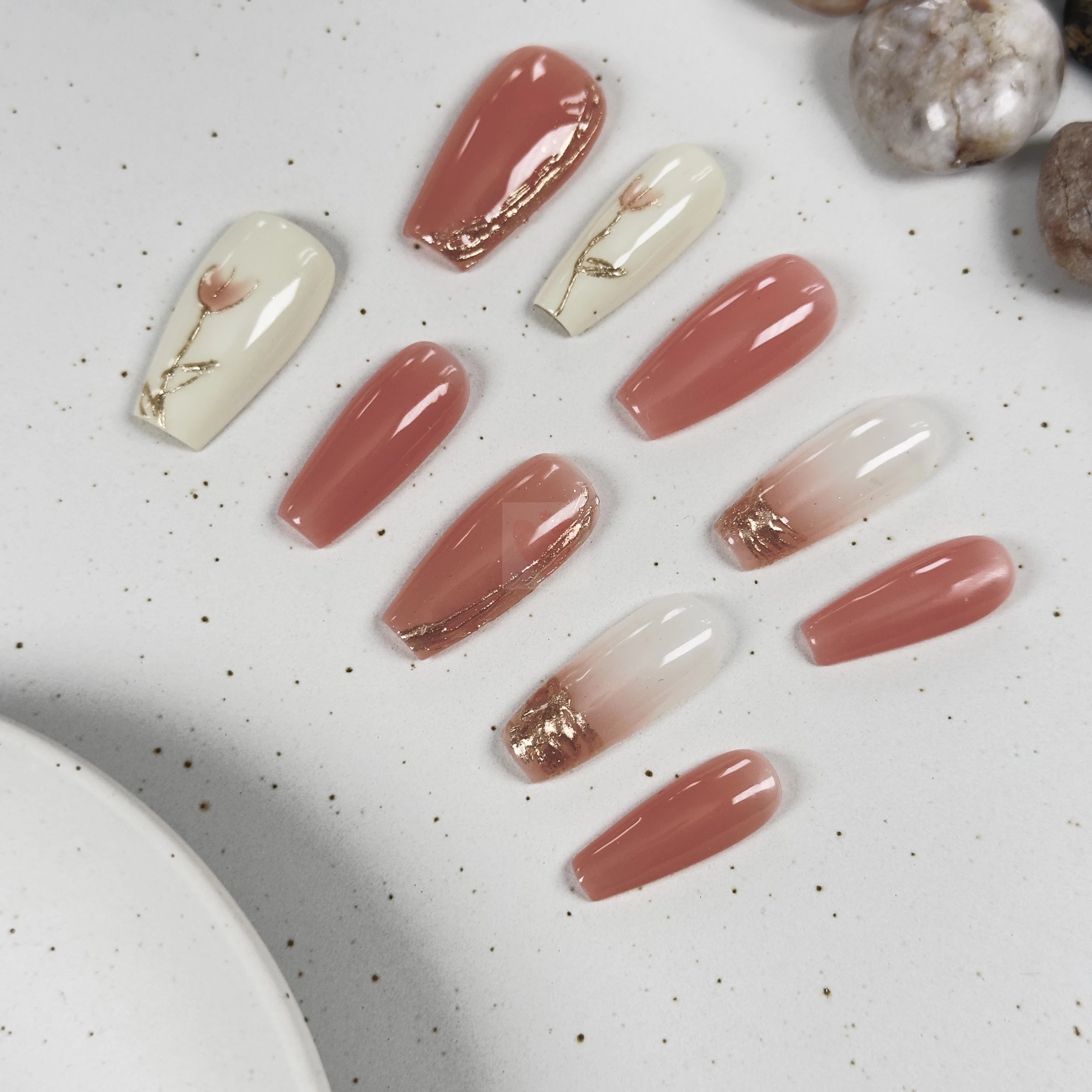 Golden Tulip Bliss - Dress For Nails - Press On Nails