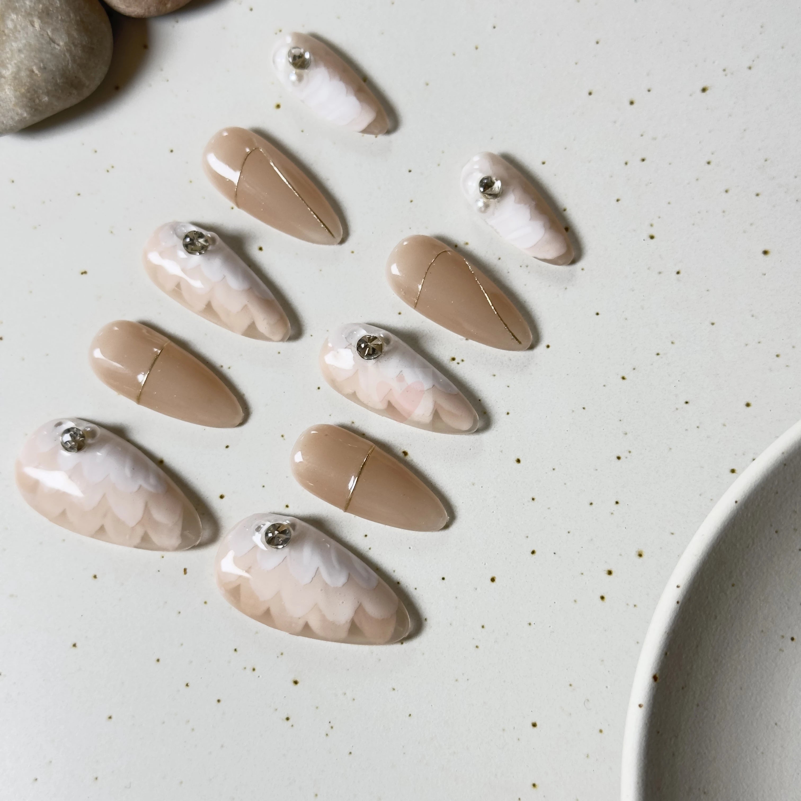 Gilded Feather - Dress For Nails - Press On Nails