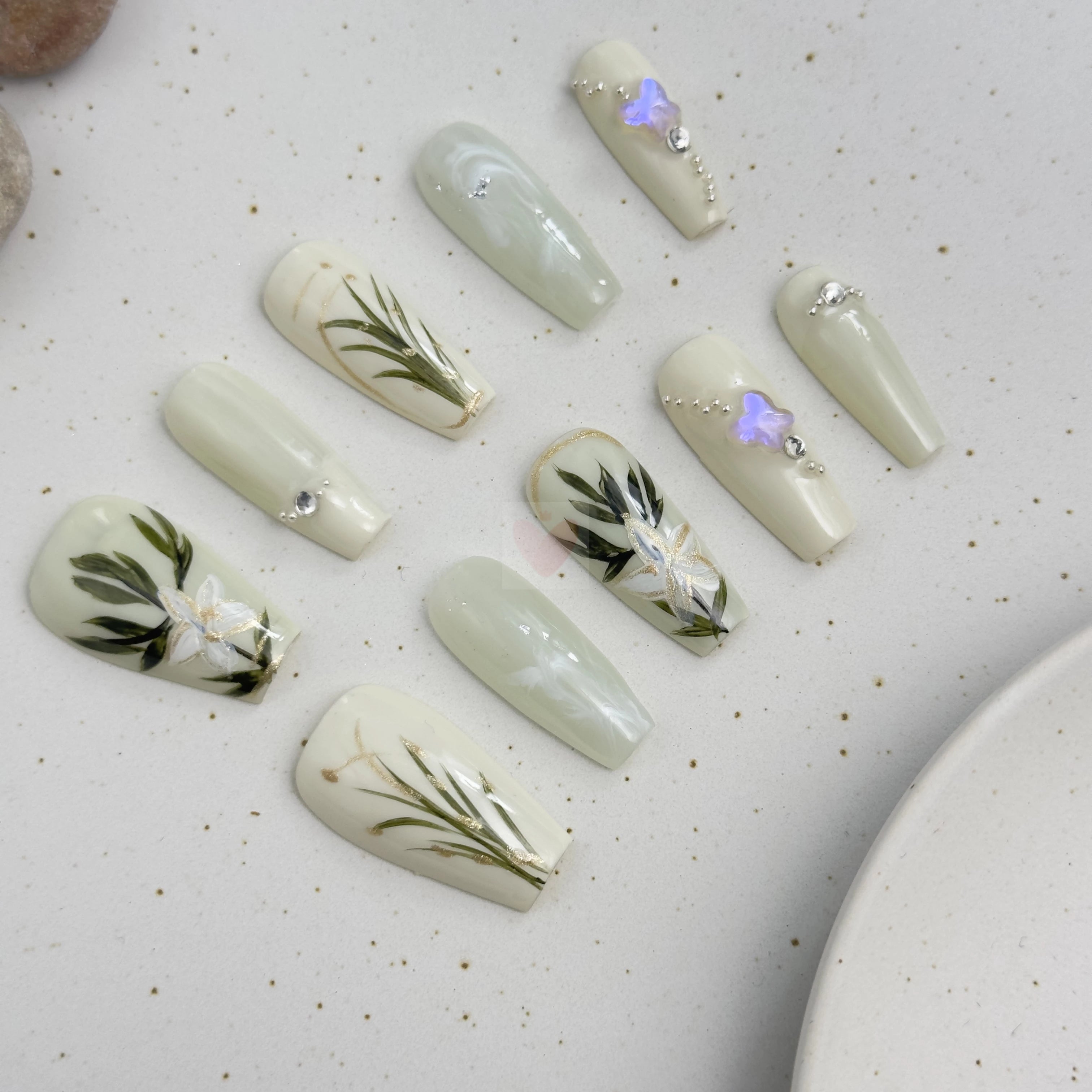 Botanical Whispers - Dress For Nails - Press On Nails