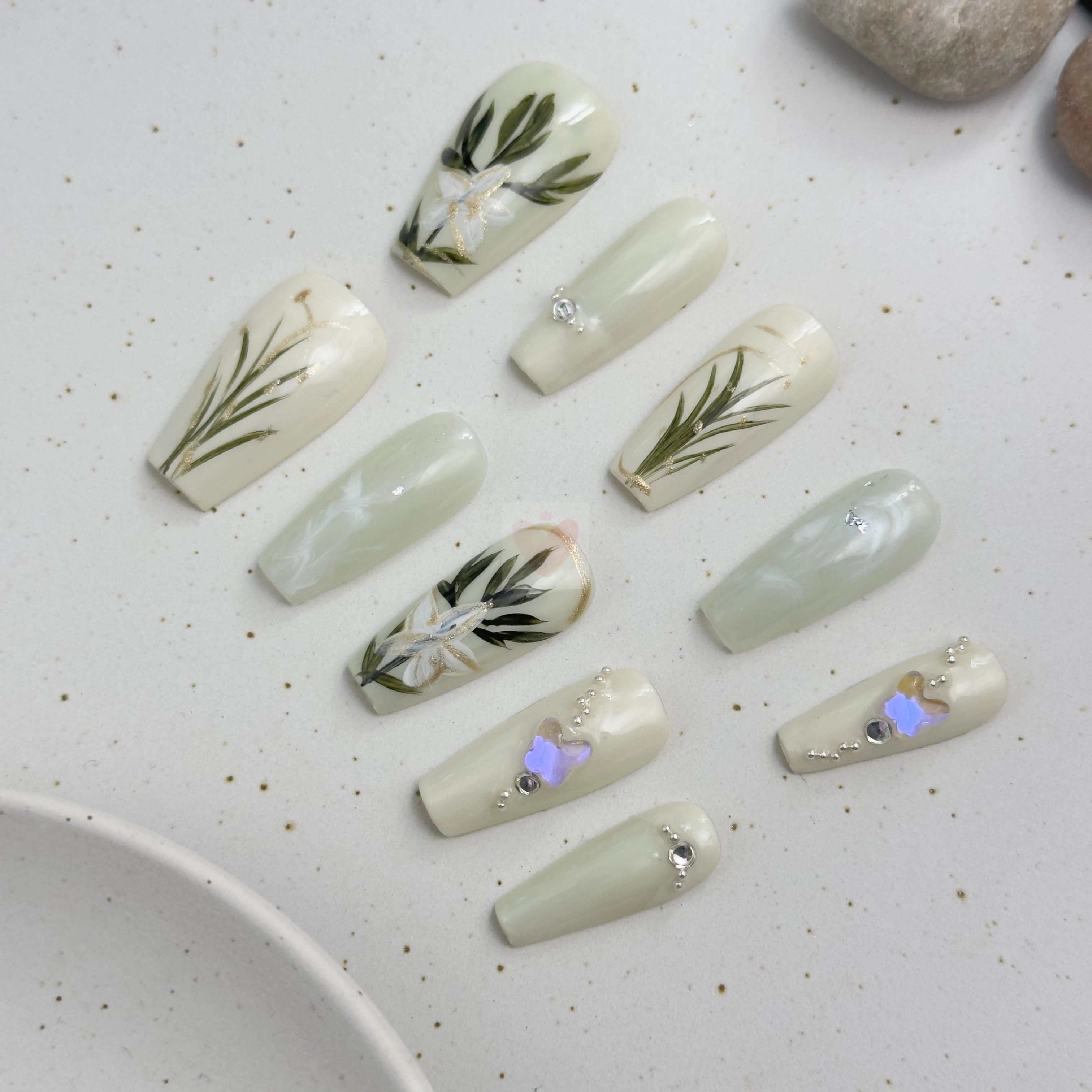 Botanical Whispers - Dress For Nails - Press On Nails