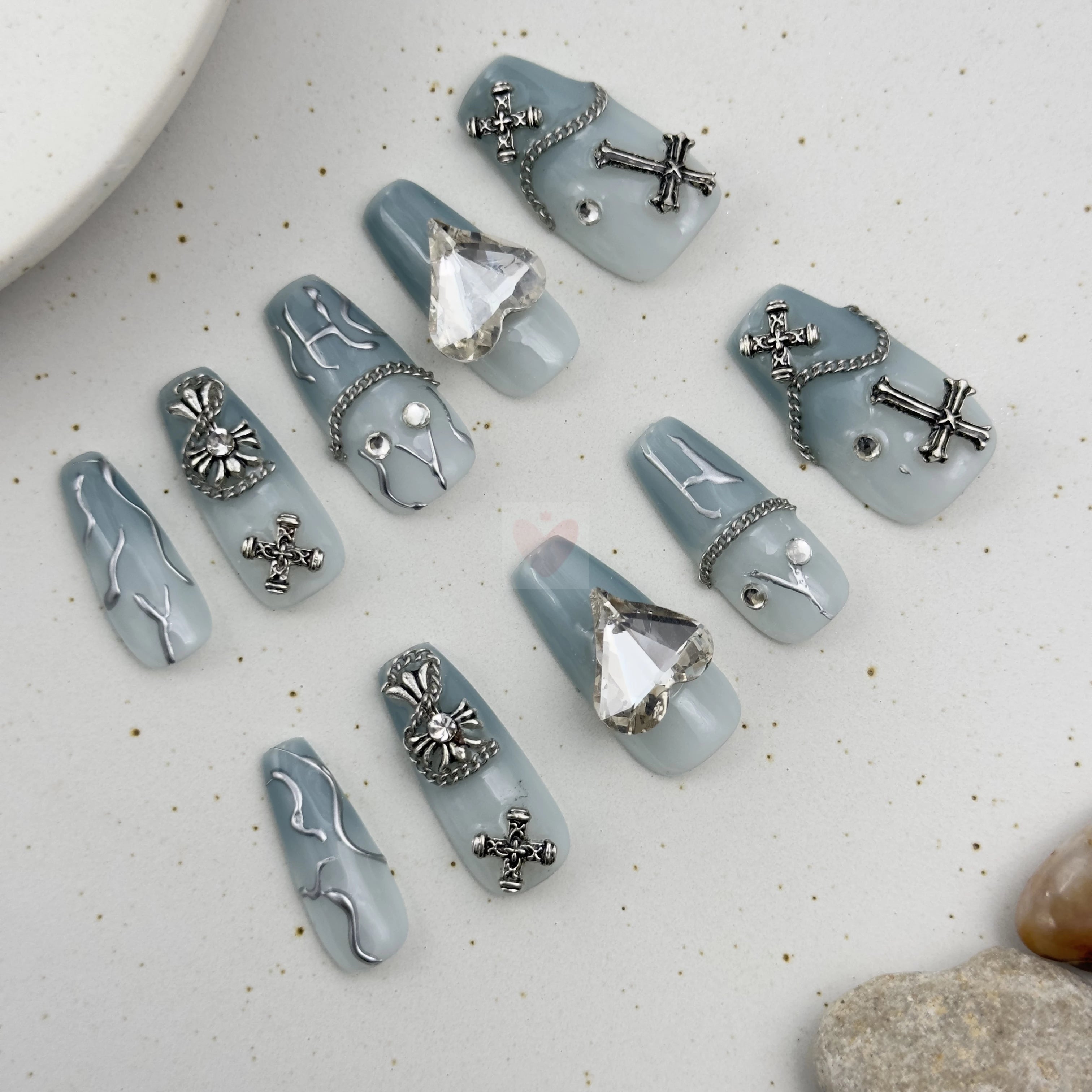 Serene Hearts - Dress For Nails - Press On Nails