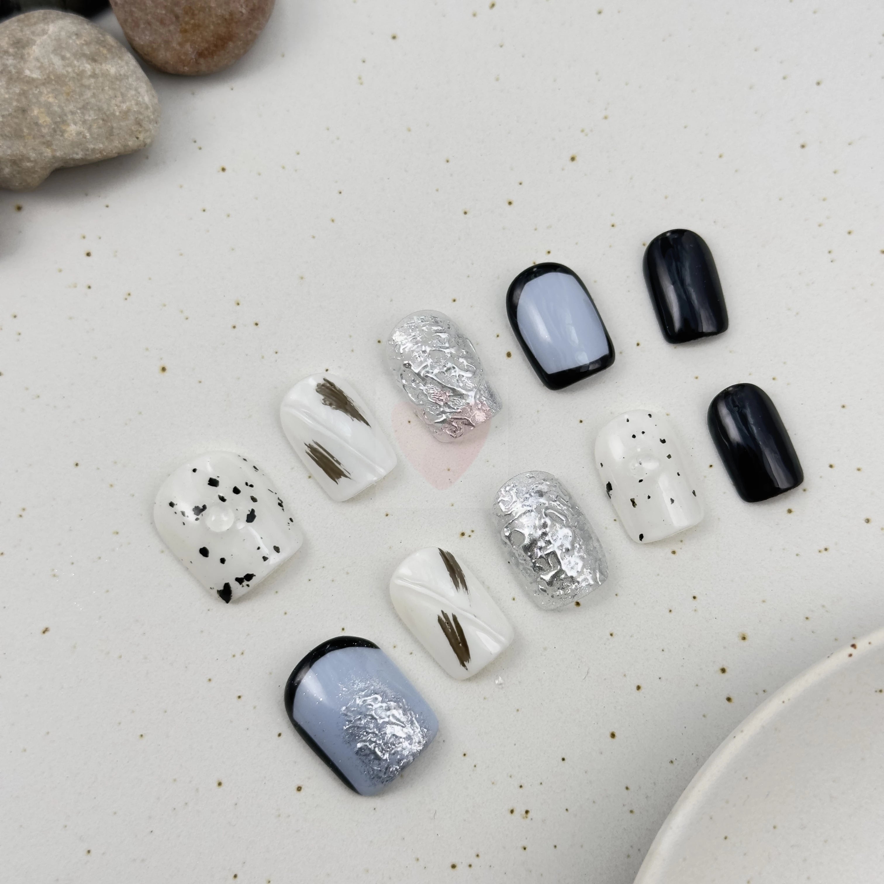 Abstract Speckled - Dress For Nails - Press On Nails