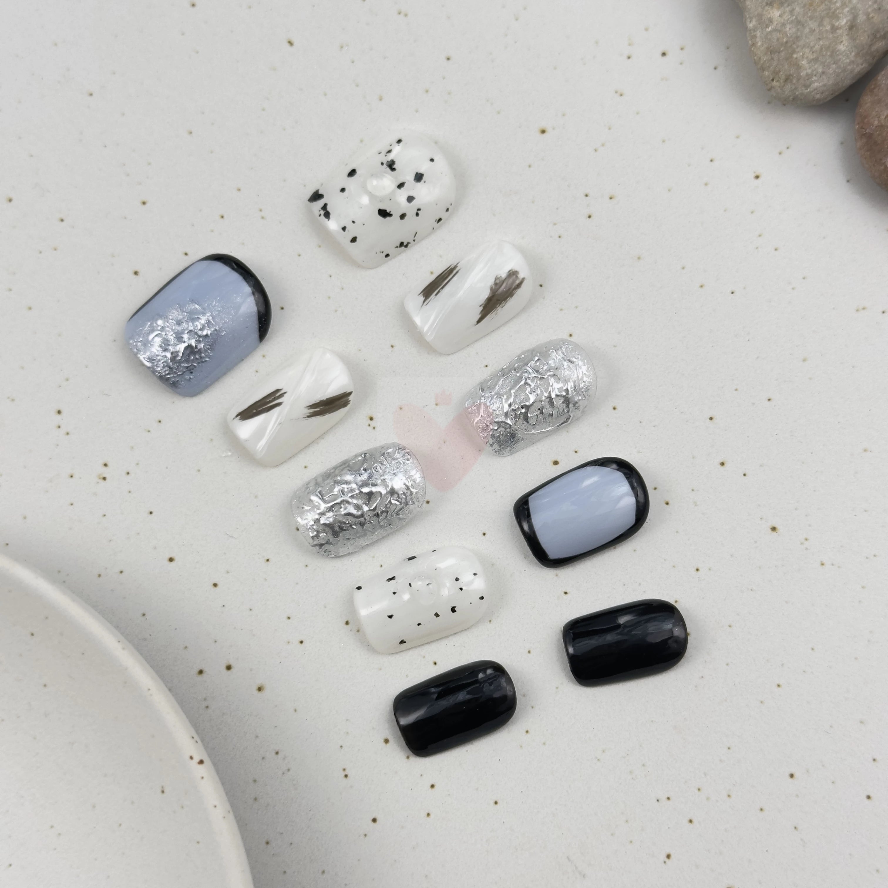 Abstract Speckled - Dress For Nails - Press On Nails