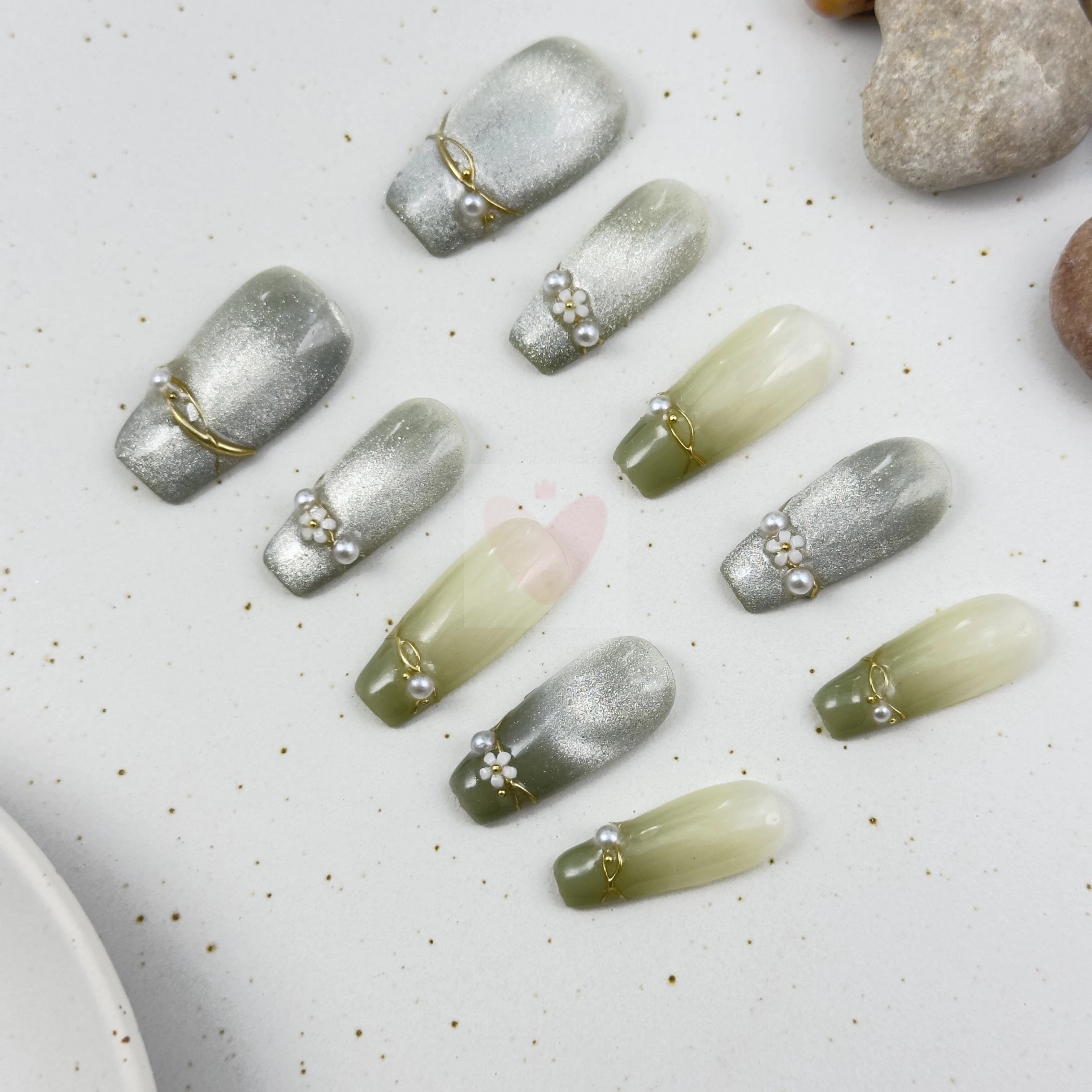 Silver Cat Eye Elegance - Dress For Nails - Press On Nails