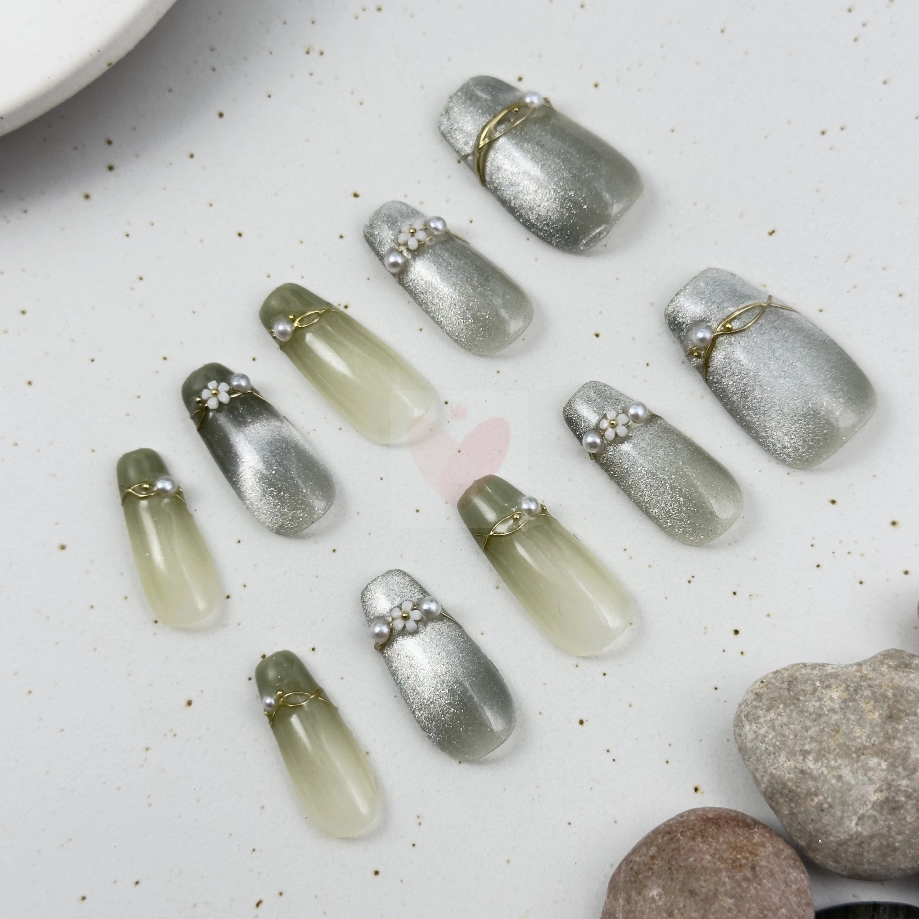 Silver Cat Eye Elegance - Dress For Nails - Press On Nails