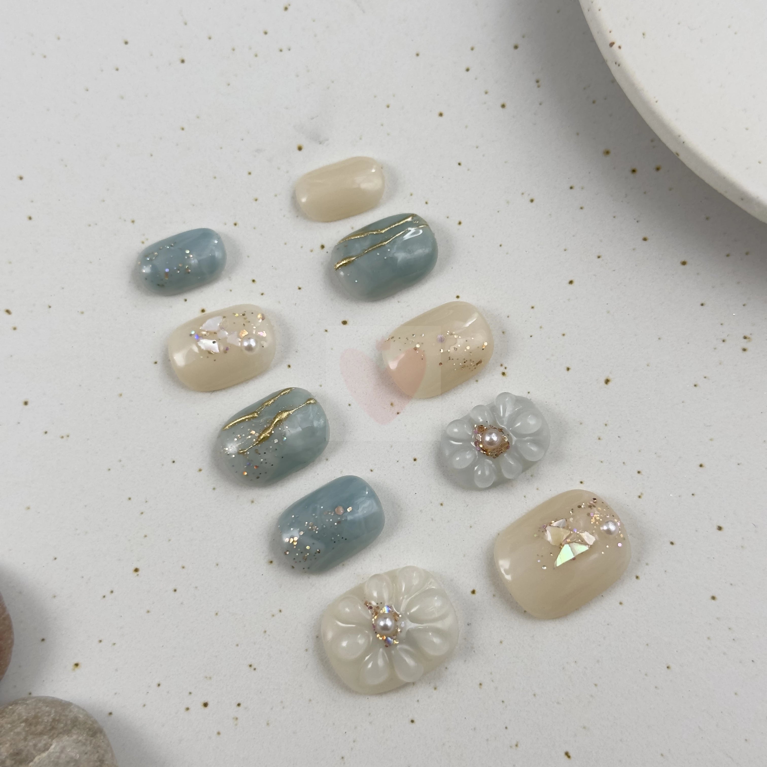 Golden Blooms - Dress For Nails - Press On Nails