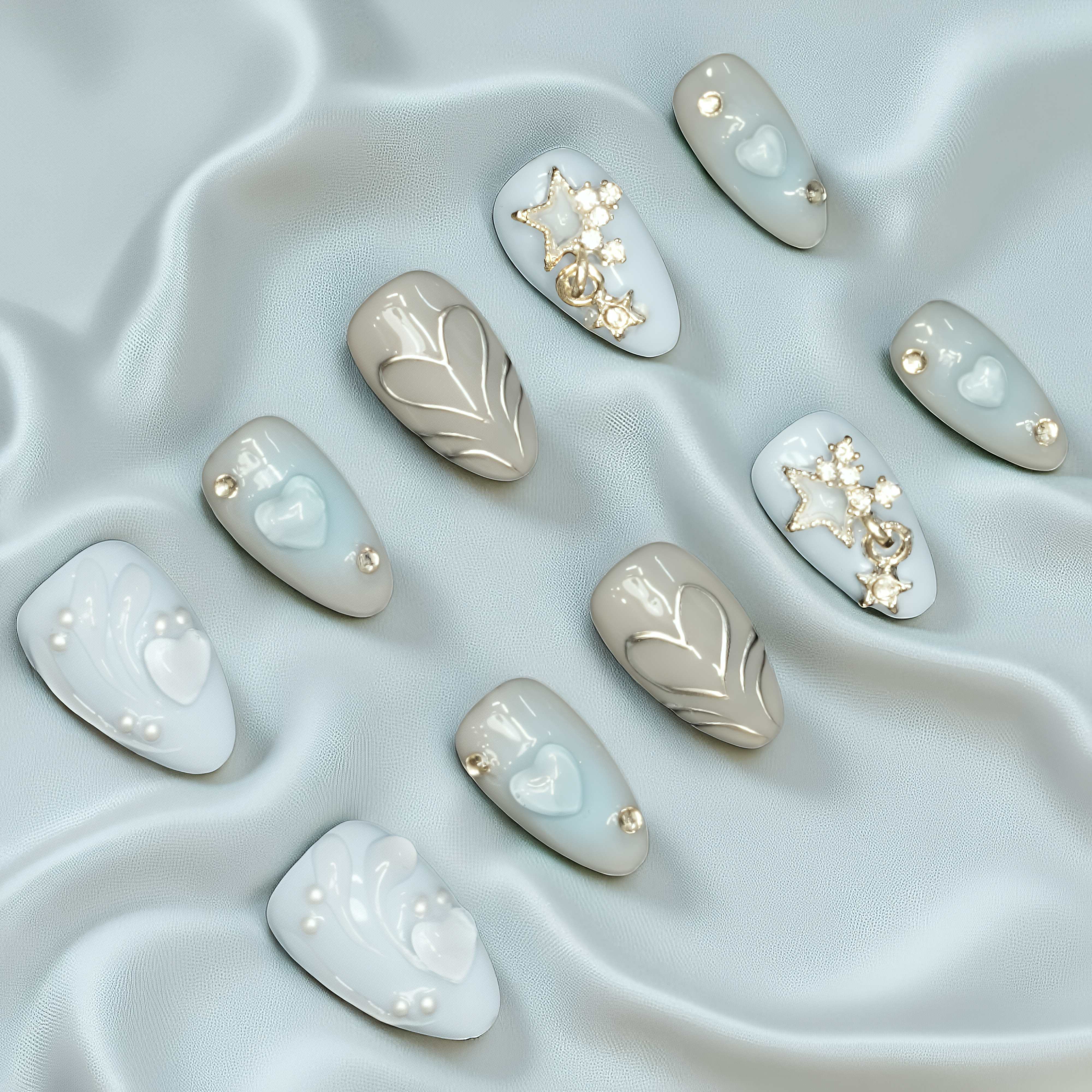 True Blue Press On Nails with 3D Heart & Pearls Dress For Nails True Blue Press On Nails with 3D Heart & Pearls Dress For Nails