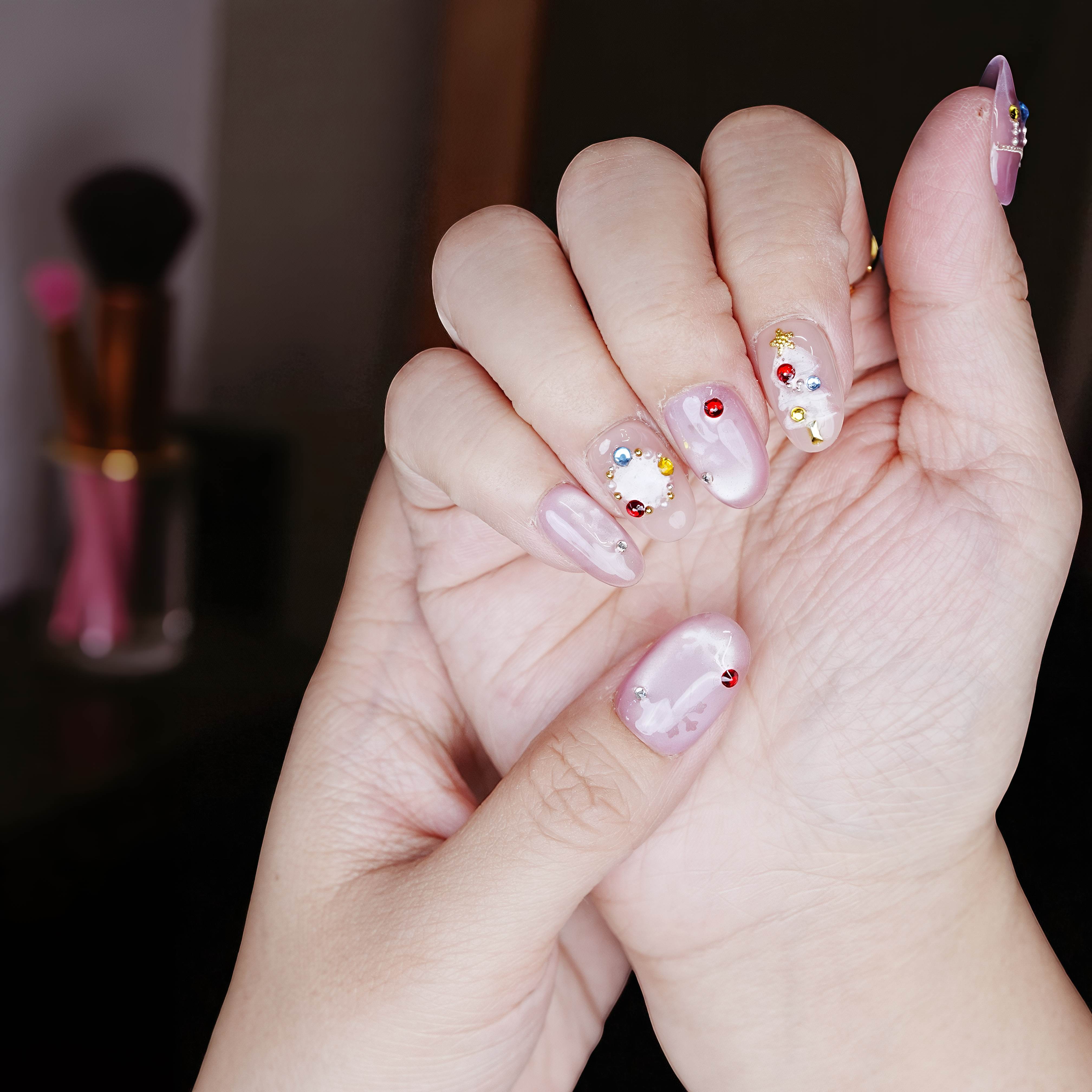 Frosted Garland Press On Nails