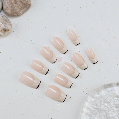 Cream Noir Chic - Dress For Nails - Press On Nails