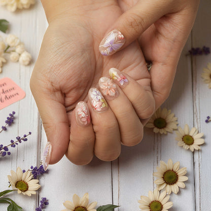 Reusable glue on nails with spring-inspired design and delicate butterfly effects