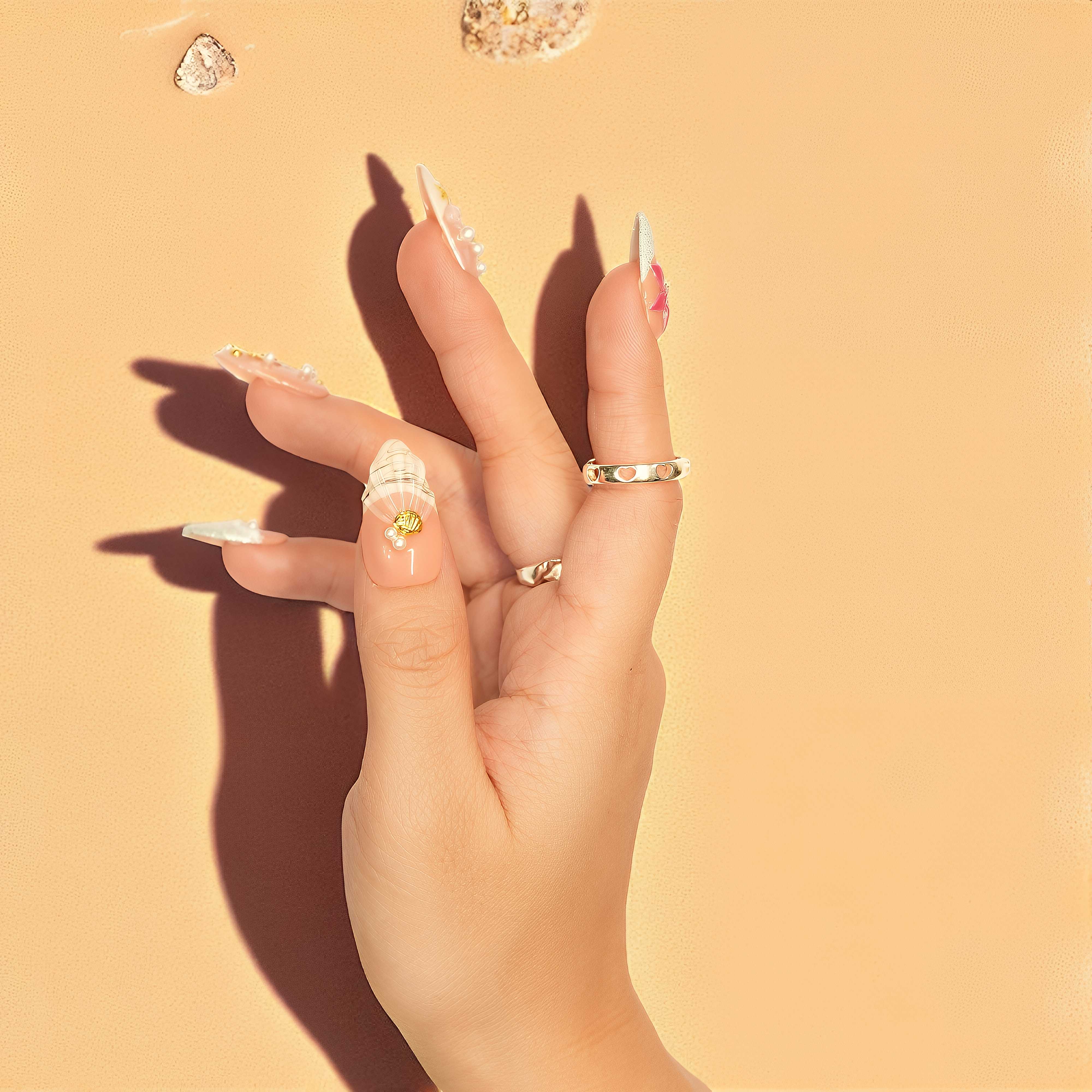 Tropical flower nail press on nails with glossy finish and gold décor