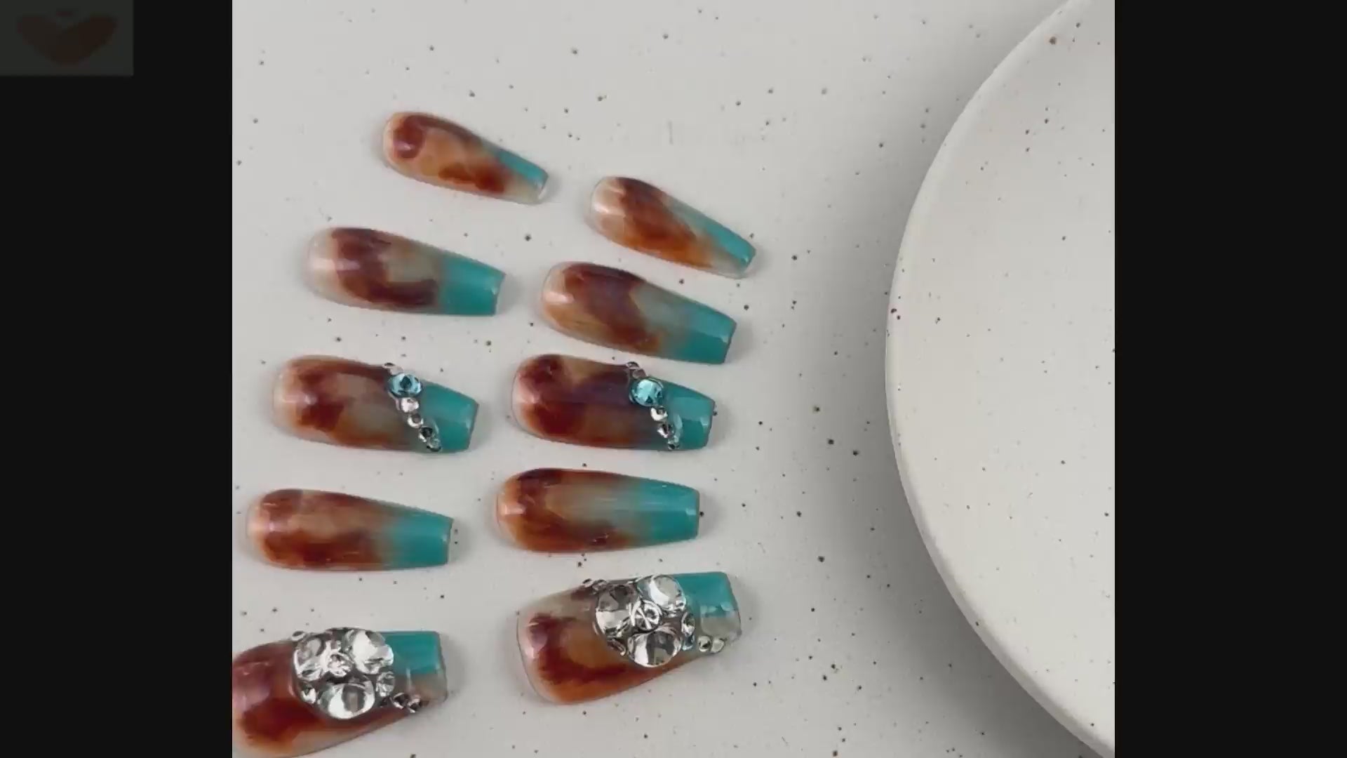 Marble Teal Tips